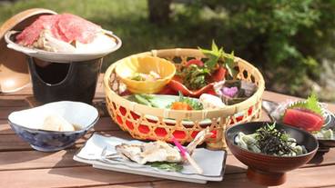 食事・飲み物 / 5