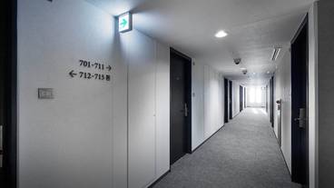 内装 / 38