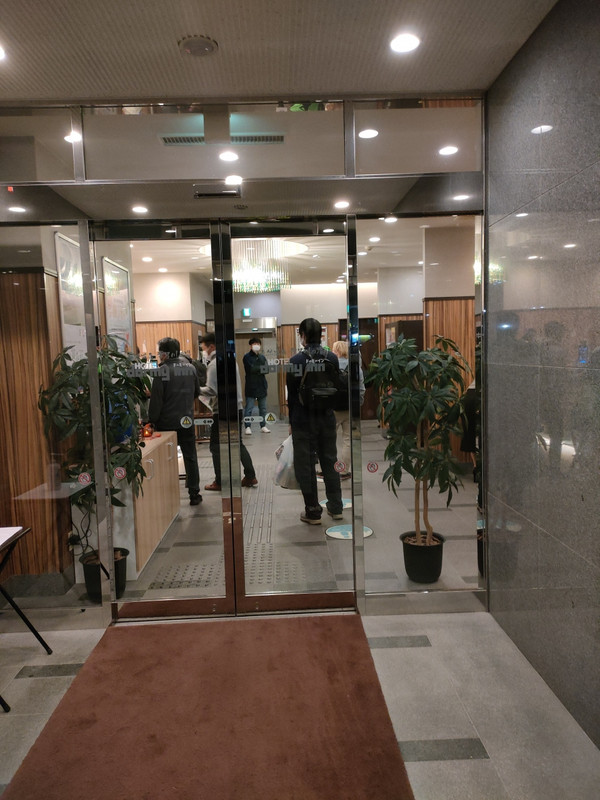 チェックインは混雑していて１０分ほどかかりました。