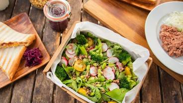 食事・飲み物 / 10