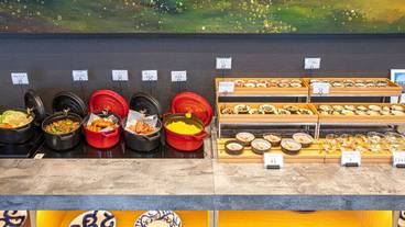 朝食ビュッフェ / 8