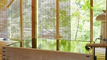 西館 和洋室の客室露天風呂(一例) / 2