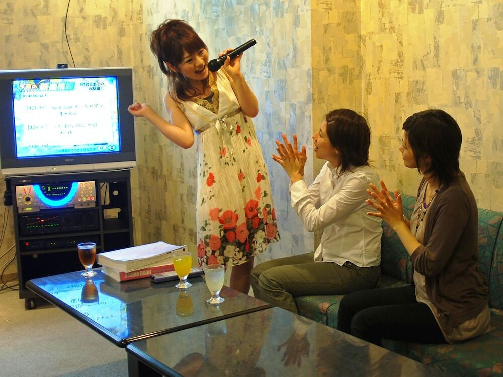 カラオケ ルーム