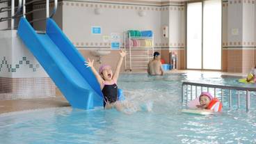 Pool & Spa / 2