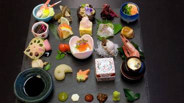 食事・飲み物 / 3