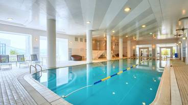 インドアプール / 2