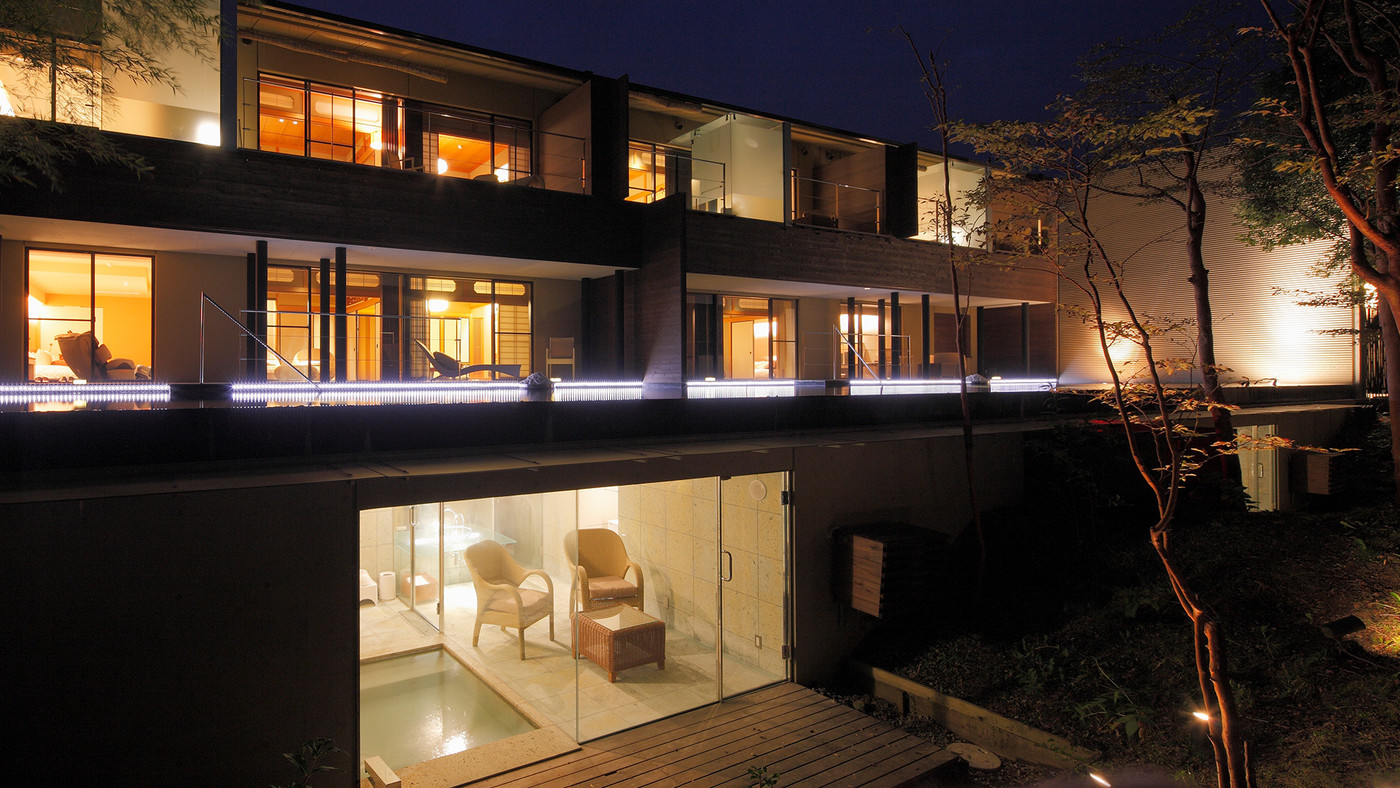 全室に源泉掛け流しの露天風呂or展望風呂付き。温泉とサウナでデトックス4756288