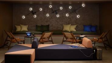 ロビーラウンジ / 9