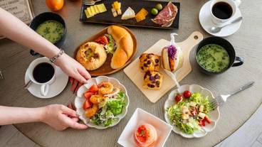 客室内のダイニングエリア / 39