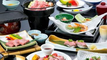 食事・飲み物 / 4