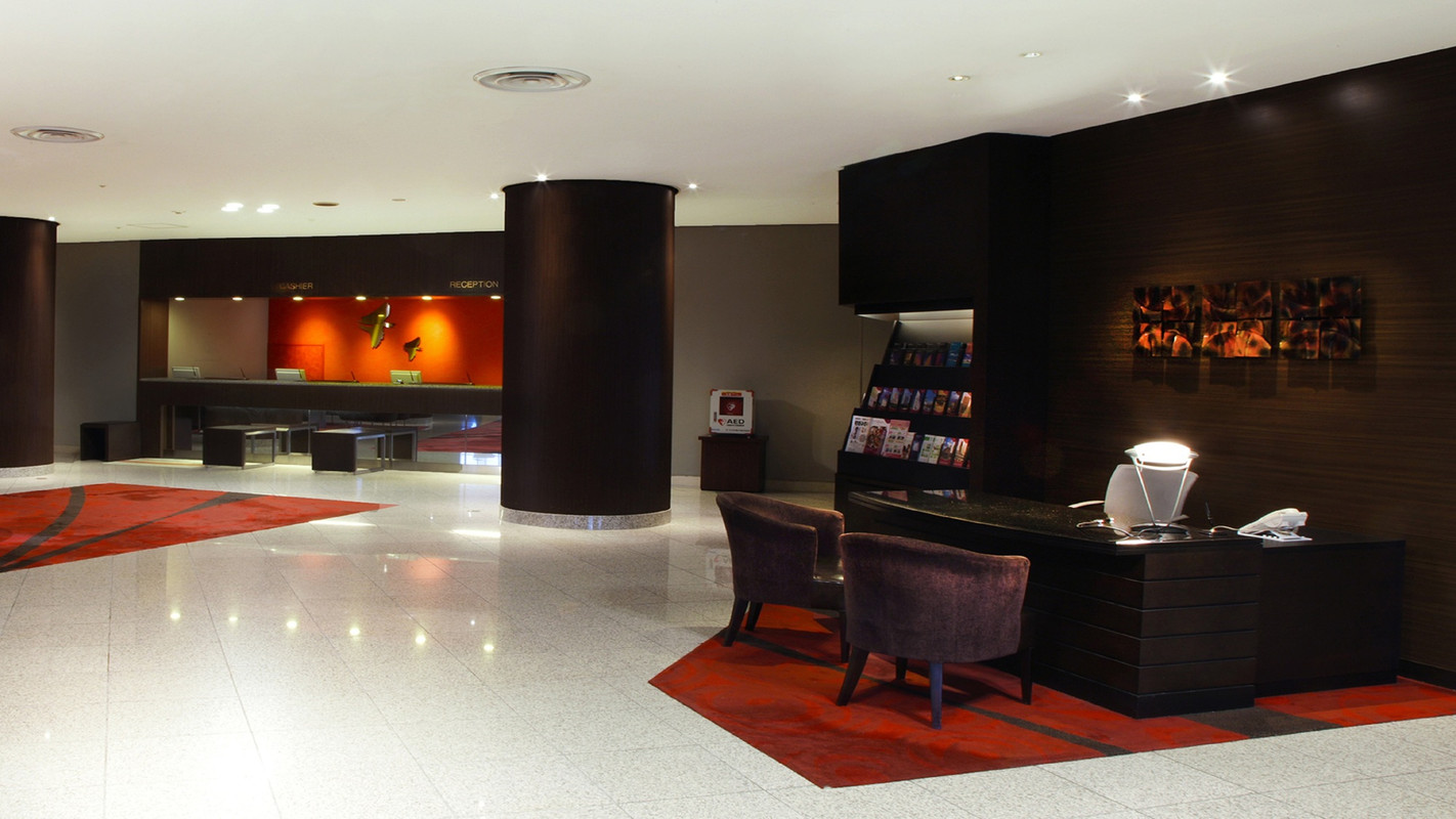 1F Concierge Desk