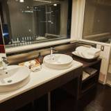 ゆとりあるパウダールーム / 4