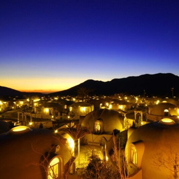 ドームハウスがこんなにたくさん！？異世界のようなテーマパーク。3375667