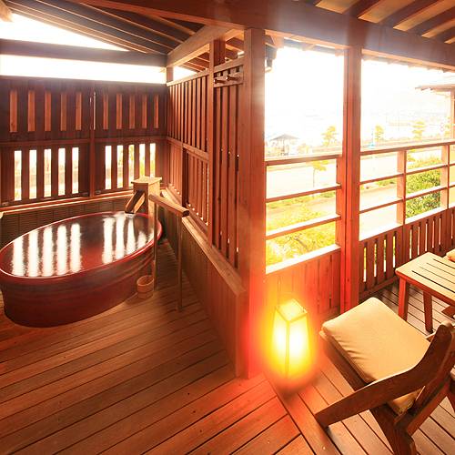 露天風呂付きも♡
網代の海を望む客室 / 3