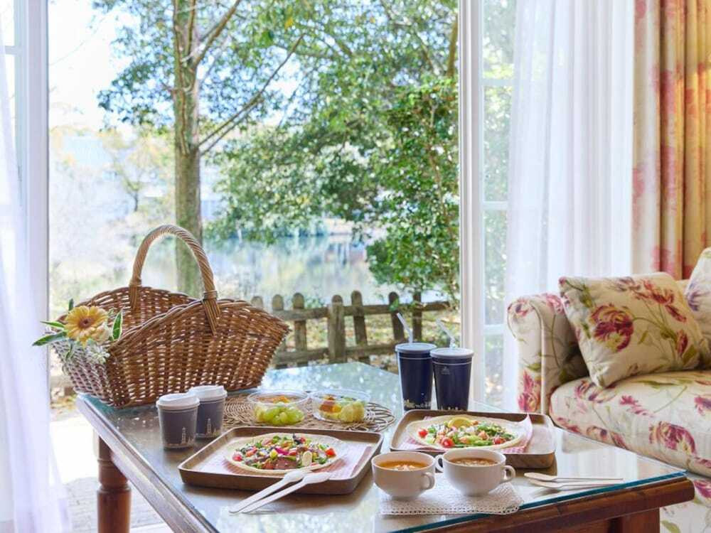 朝食