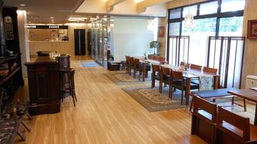 内部エントランス / 2