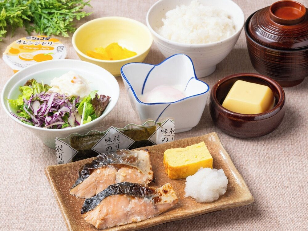 朝食