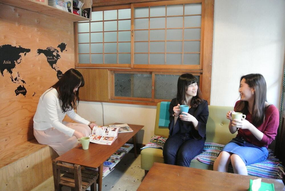 ロビーラウンジ