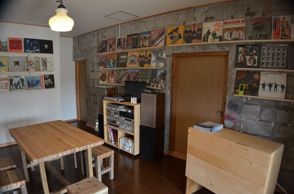 チェックイン / チェックアウト キオスク