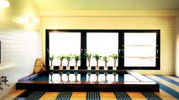 屋内スパ浴槽 / 1