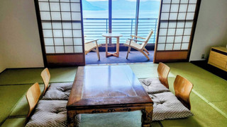 和洋室ツインルーム レイクビュー [高層階] 禁煙