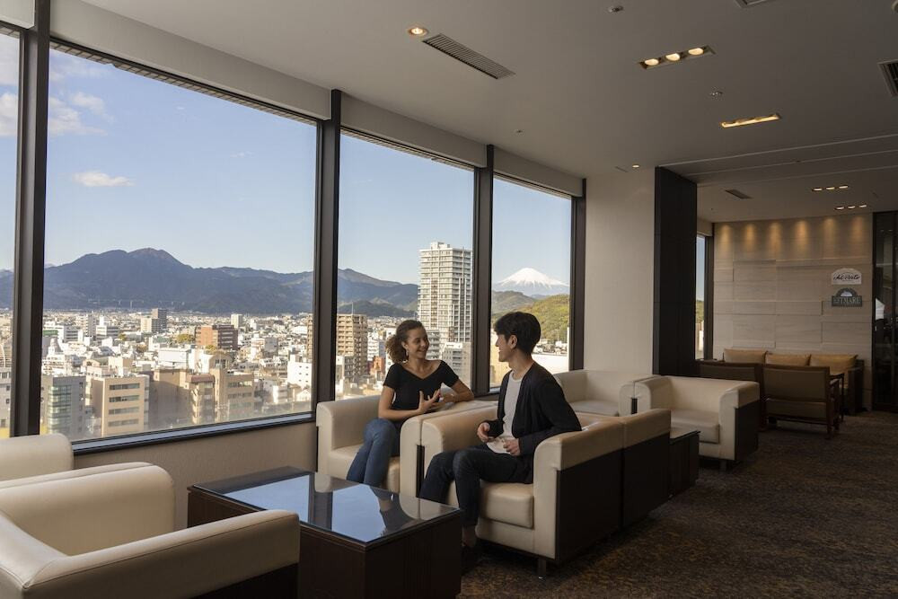 ロビー応接スペース