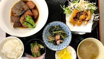 食事・飲み物 / 7