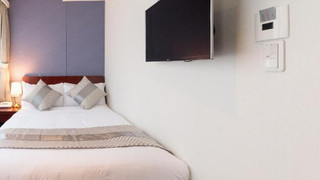 [禁煙] コンパクトセミダブル 10平米 (120cm幅ベッド)