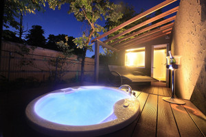 貸切露天ジャグジーで贅沢な時を