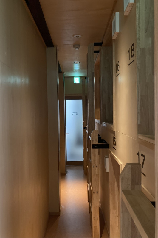 極狭通路（廊下）