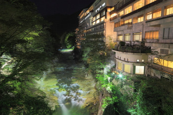 Minakami onsen night view