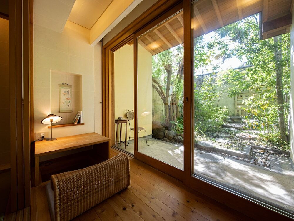 コスパ◎ プライベートガーデン付きの明るいお部屋3694207