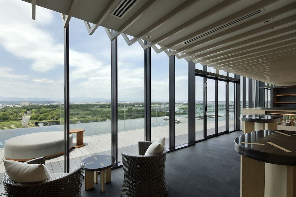 プールサイドバー