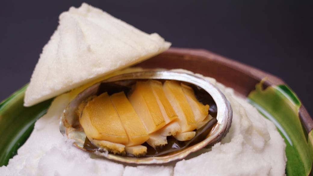 熱海らしい海の幸を
懐石料理で堪能 / 3