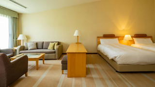 本館４ベッドルーム【洋室/53平米】 [スタンダード] [フォースルーム] [禁煙] [マウンテンビュー]