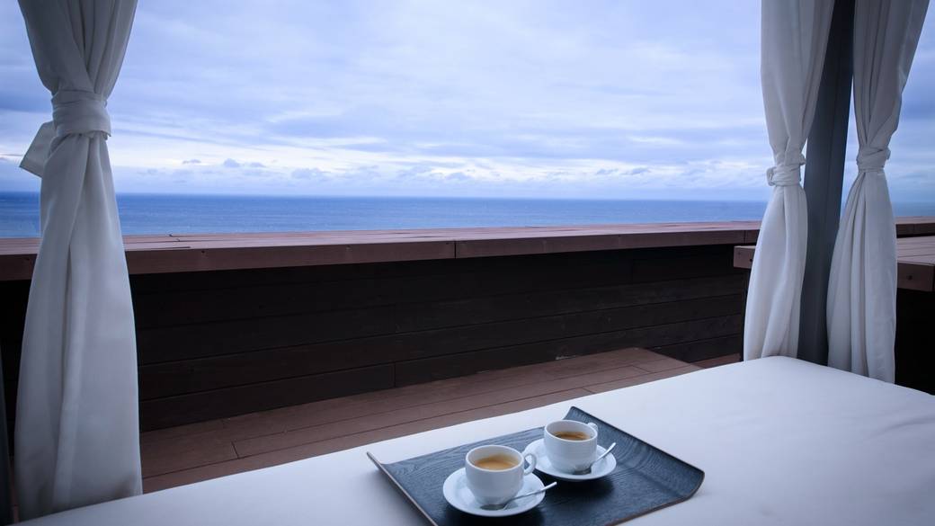 眼下に広がる大海原
至福の一杯を / 2