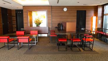 ロビー応接スペース / 3