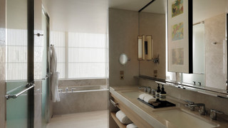 プレミア スイート ダブルベッド 2 台