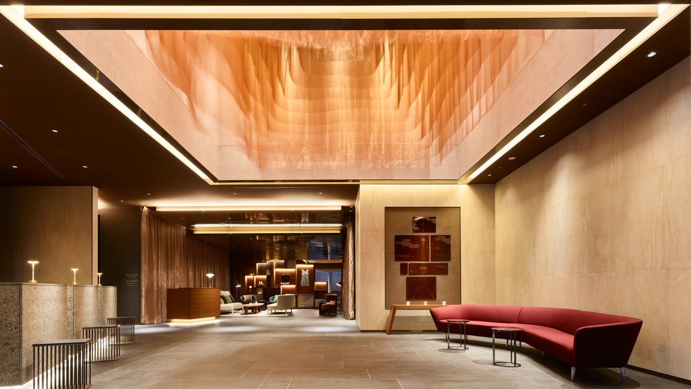 ケーキプレートやテレビにメッセージを映してお祝い♪3928389