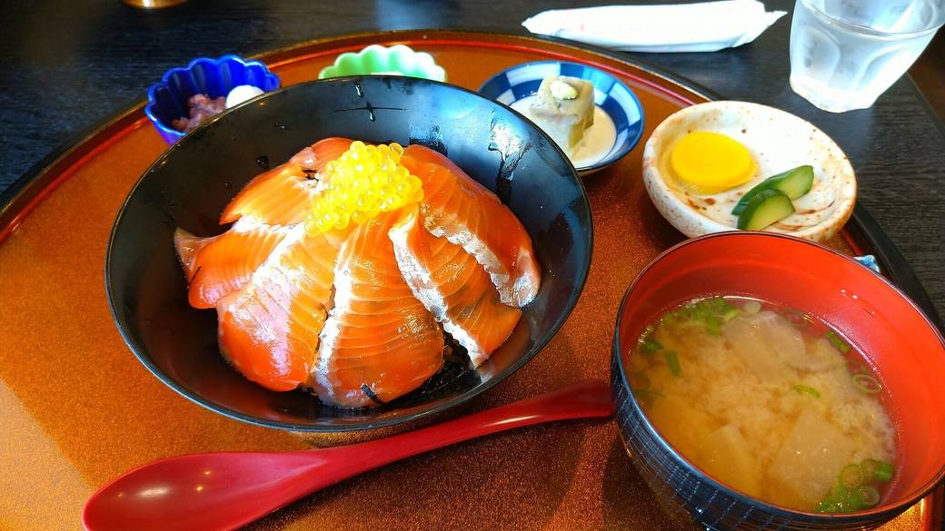 蕎麦も川魚も♪
欲張りに楽しむランチ / 1