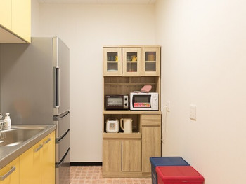 個室もドミトリーもあり、内装がかわいい便利ホテル3448901