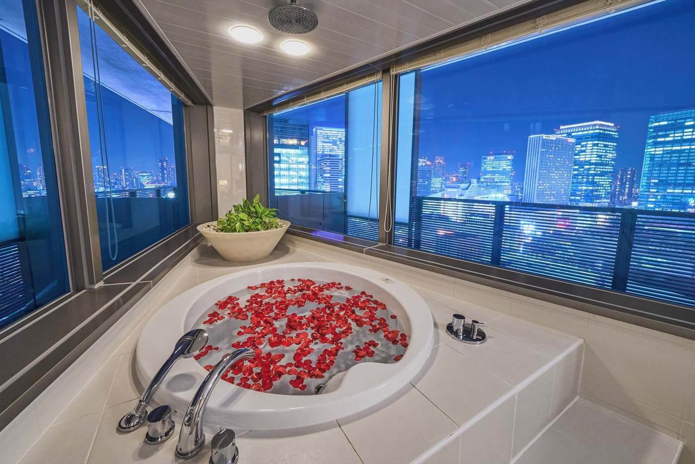 ビューバスで夢見心地のバスタイムを4249592