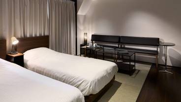 客室内のダイニングエリア / 28