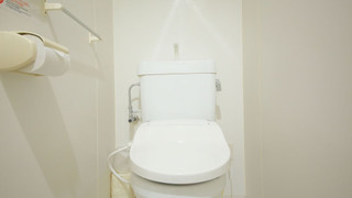 セミダブルルーム【リノベーション】 共用バスルーム 禁煙