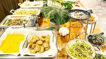 朝食ビュッフェ / 21