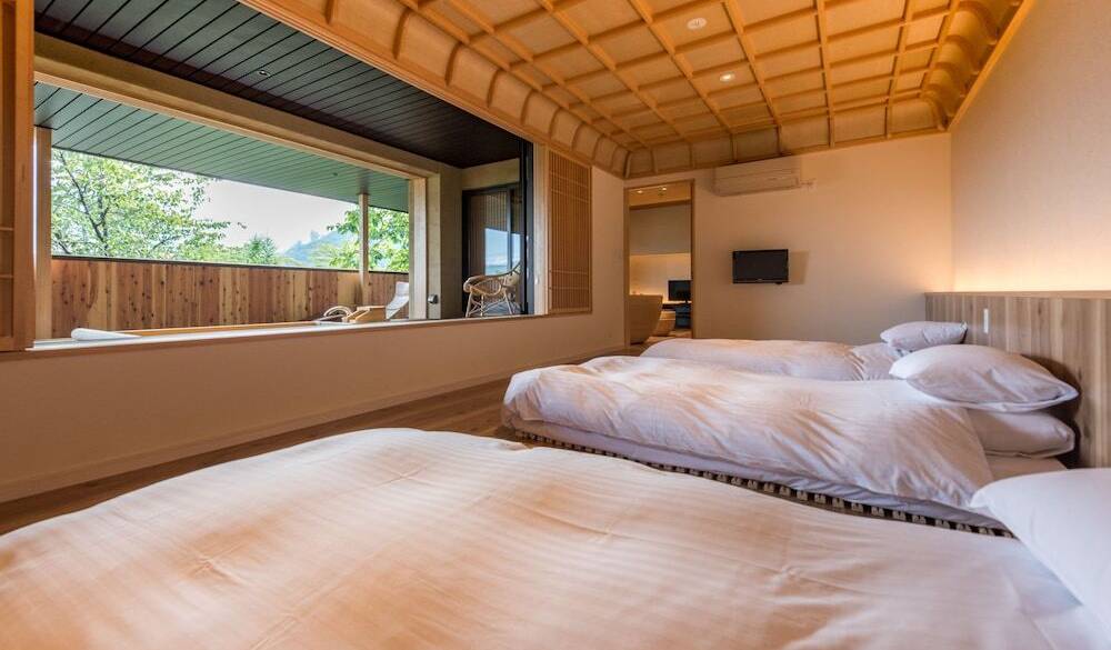 露天風呂付スイート季 寝室 / 1