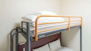 スタンダード ルーム ダブルベッド 1台 + ロフトベッド1台 禁煙