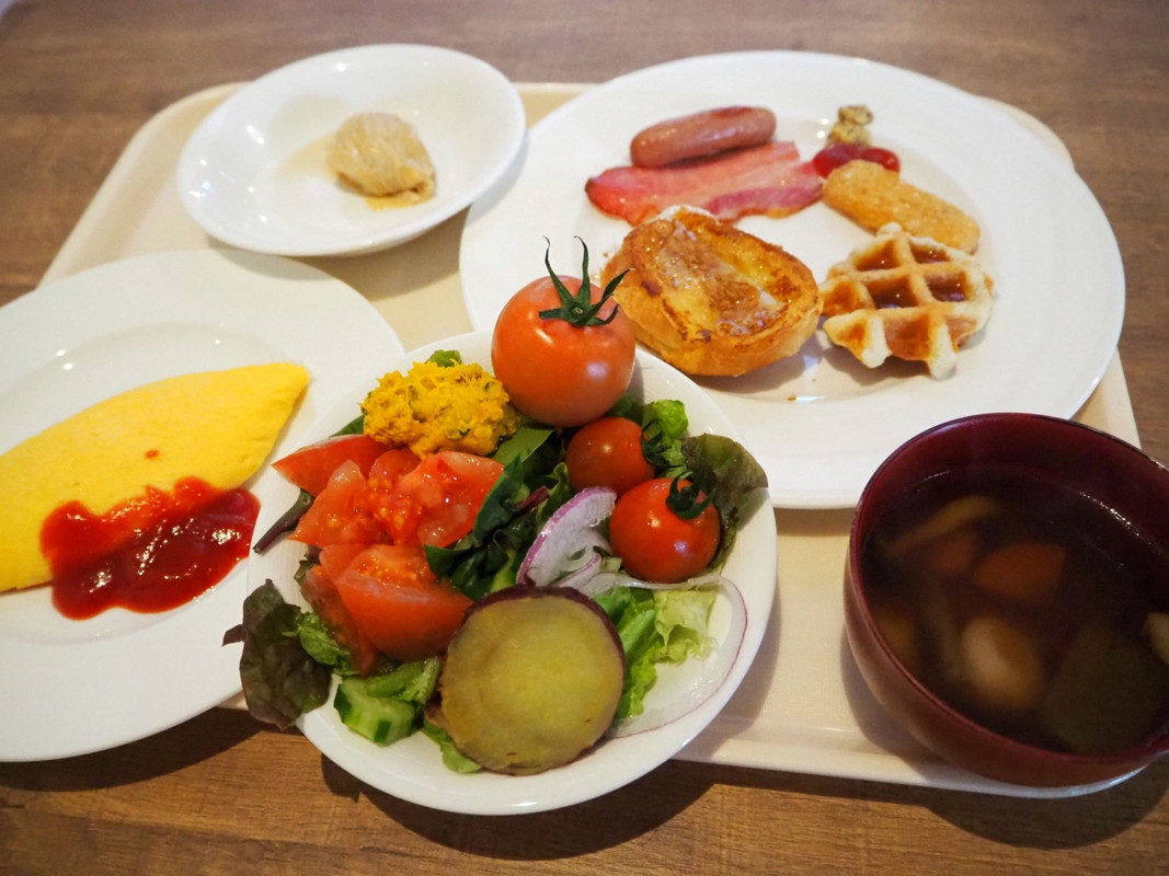朝食