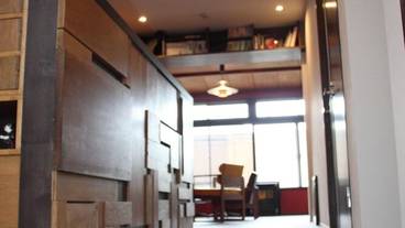 内部エントランス / 2