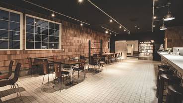 ロビーラウンジ / 6